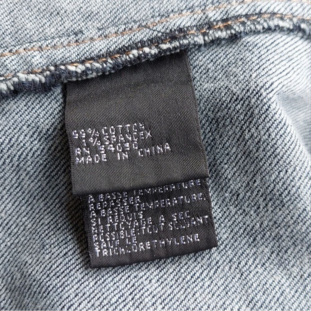 Kasper Petite Dark/Medium Wash Jean Denim Jacket with Pockets 6P EUC - Picture 3 of 8